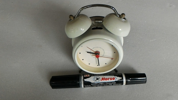 นาฬิกาปลุกแบบต่างๆ หลากหลายแบบแล้วแต่ชอบเรื่อนละ 200 บาท ส่งฟรี