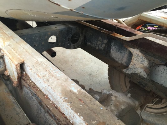 รถโม่ปูน..6ล้อ195แรง...Hino FF3H. รถห้างแท้ รถสภาพดี สวยดี. พร้อมใช้..เล่มพร้อม