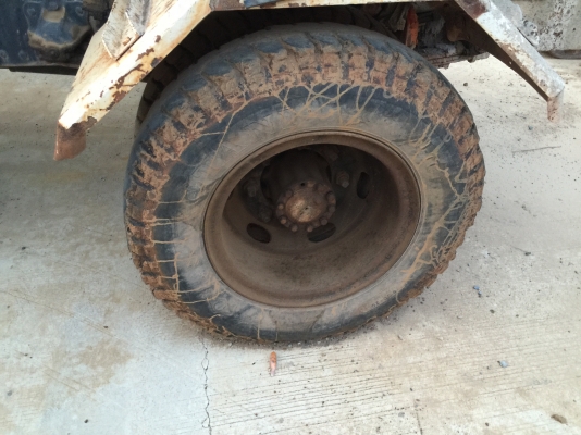 รถโม่ปูน..6ล้อ195แรง...Hino FF3H. รถห้างแท้ รถสภาพดี สวยดี. พร้อมใช้..เล่มพร้อม