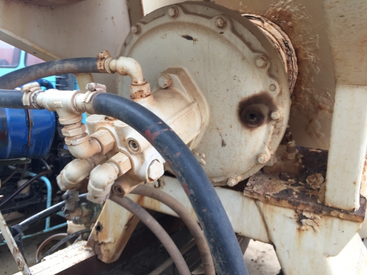 รถโม่ปูน..6ล้อ195แรง...Hino FF3H. รถห้างแท้ รถสภาพดี สวยดี. พร้อมใช้..เล่มพร้อม