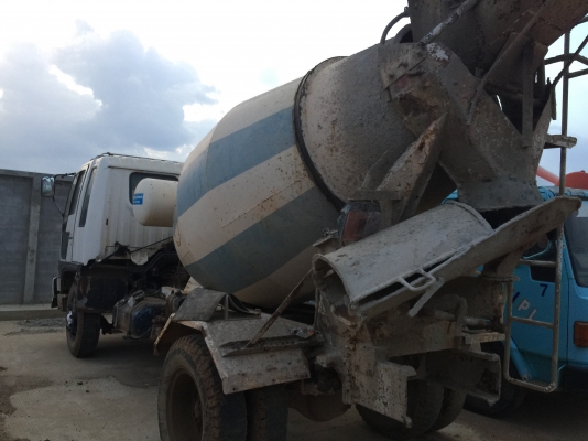 รถโม่ปูน..6ล้อ195แรง...Hino FF3H. รถห้างแท้ รถสภาพดี สวยดี. พร้อมใช้..เล่มพร้อม