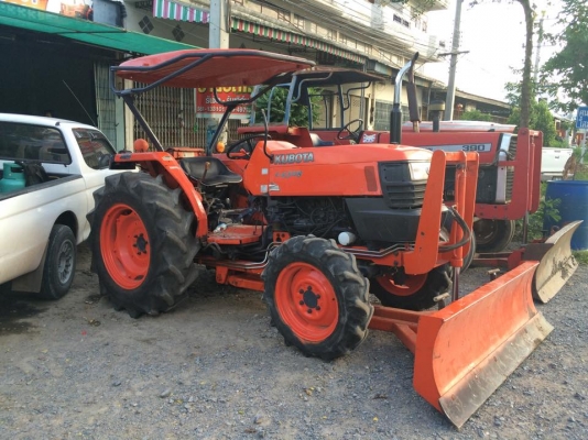 ขายครับ Kubota L4508 ใบมีดชุดใหม่  สวยๆครับ  240000 ราคานี้ แถม โรตารี่ 1.80 M
