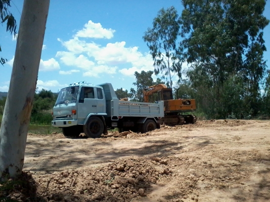 รถบรรทุก ดัมหกล้อ จะทำอาชีพอื่น เบื่อหน่วยงานราชการ แม้งรีดไถเหลือเกิน รถบรรทุก ดัมหกล้อ จะทำอาชีพอื่น เบื่อหน่วยงานราชการ แม้งรีดไถเหลือเกิน