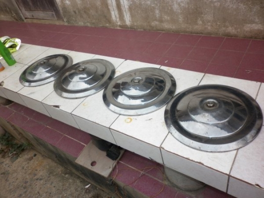 ต้องการขายอะไหล่รถ PEUGEOT403