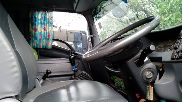 ขายด่วนรถสิบล้อดั้ม360แรงม้าปี54รถวิ่งได้175000กิโลรถสวยเดิม