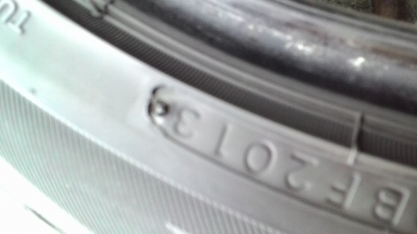 205/50R17 BRIDGESTONE my sport ปี2013 มี 2 เส้น tel.081-427-3941