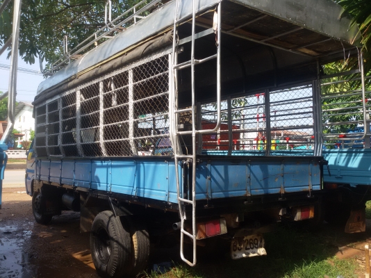 ขาย 6 ล้อ ISUZU รถห้างแท้ เกียร์สั้น สวยๆ (ลูกค้า อ.น้ำพองนำเงินสดมาจ่ายรับรถกลับบ้านเรียบร้อยแล้ว)สภาพดีมาก เครื่องดี แห้ง แรงประหยัดน้ำมัน(4BC2ฝาดำ) แซสซีสวยๆ ไม่ผุไม่ดาม รถบ้านแท้ๆ เดิมๆ สวยๆ มีหลังคาพร้อม กระบะปูพื้นเหล็กหนาแข็งแรง ภาษีเต็ม(ก.ค.59)พร้ ขาย 6 ล้อ ISUZU รถห้างแท้ เกียร์สั้น สวยๆ (ลูกค้า อ.น้ำพองนำเงินสดมาจ่ายรับรถกลับบ้านเรียบร้อยแล้ว)สภาพดีมาก เครื่องดี แห้ง แรงประหยัดน้ำมัน(4BC2ฝาดำ) แซสซีสวยๆ ไม่ผุไม่ดาม รถบ้านแท้ๆ เดิมๆ สวยๆ มีหลังคาพร้อม กระบะปูพื้นเหล็กหนาแข็งแรง ภาษีเต็ม(ก.ค.59)พร้