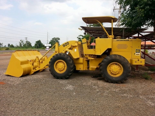 ขายรถตักล้อยาง CAT920 สภาพพร้อมใช้งาน เอกสารพร้อมโอน สนใจโทร 090-8588220คุณนะ 093-3258446คุณบิว ID:narong498 หรือเข้าดูสินค้าอื่นๆได้ที่ www.truck.in.th/498 หรือเพจFacebook ณรงค์ ซื้อขายรถมือสอง (เว็บไซต์ส่วนตัว) หรือFacebook ตลาดรถมือสองคุณนะ
