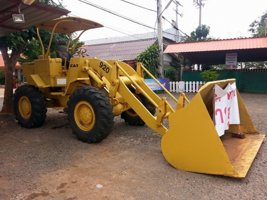 ขายรถตักล้อยาง CAT920 สภาพพร้อมใช้งาน เอกสารพร้อมโอน สนใจโทร 090-8588220คุณนะ 093-3258446คุณบิว ID:narong498 หรือเข้าดูสินค้าอื่นๆได้ที่ www.truck.in.th/498 หรือเพจFacebook ณรงค์ ซื้อขายรถมือสอง (เว็บไซต์ส่วนตัว) หรือFacebook ตลาดรถมือสองคุณนะ