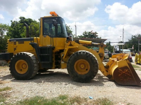 KOMATSU WA 300-3E นำเข้าจากญี่ปุ่น สวย เดิมๆ 090-986-2521 อ๊อบ