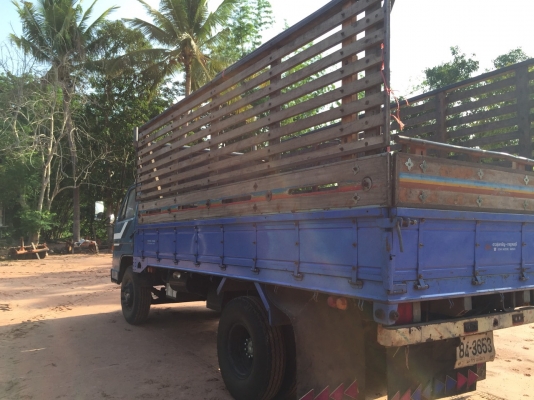 ขายครับ isuzu 115 hp สวยๆ งามๆ สีเดิมๆ ช่วงล่างแน่น เครื่องดี แชทชีสวยกริป ไม่มีผุ มีสโลว์กลาง พร้อมบรรทุกหนัก เพิ่งเปลี่ยน กระบะใหม่