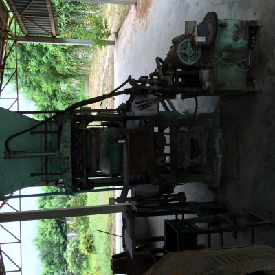 เครื่องอัดอิฐบล๊อกไฮโลลิค