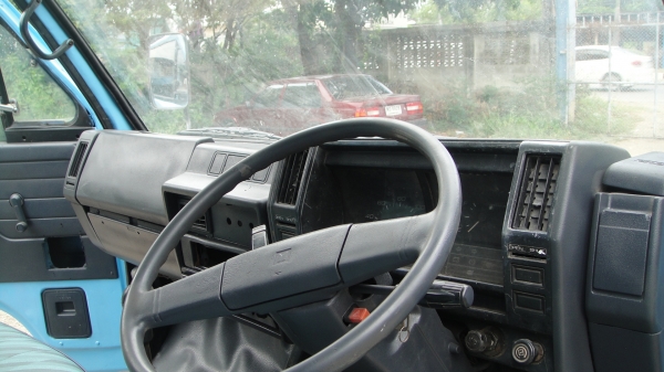 ดาวน์75000 ISUZU NKR รถห้างแท้ JAANKR58LL เครื่อง4BE1(110แรง)แอร์ ฟิล์ม เพาเวอร์ ยางดี คัสฃีสวย รถพร้อมใช้ ทะเบียนพร้อมโอน