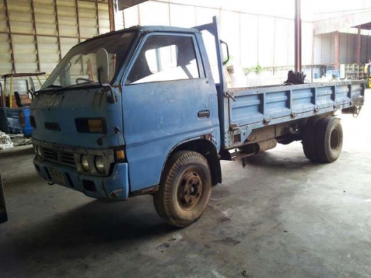ขายซาก ขาย 6ล้อ ISUZU KS เครื่อง4BA1 85แรง  ขาดไดสตาร์ท