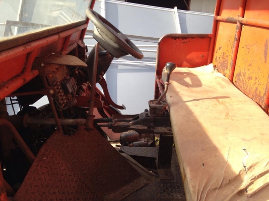 ขายอีแต๋น ดั้มพ์ เครื่อง 14 แรง ช่วงล่าง 4x4 นิสสัน เทอร์ราโน่ ขายอีแต๋น ดั้มพ์ เครื่อง 14 แรง ช่วงล่าง 4x4 นิสสัน เทอร์ราโน่