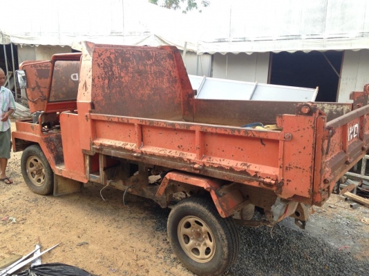 ขายอีแต๋น ดั้มพ์ เครื่อง 14 แรง ช่วงล่าง 4x4 นิสสัน เทอร์ราโน่ ขายอีแต๋น ดั้มพ์ เครื่อง 14 แรง ช่วงล่าง 4x4 นิสสัน เทอร์ราโน่