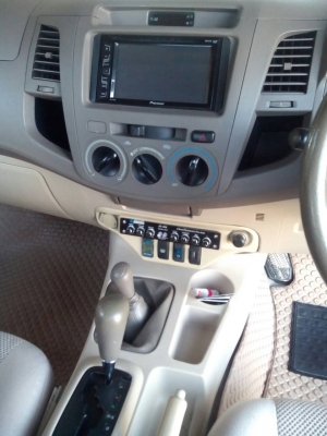 รถกระบะ TOYOTA HILUX VIGO ปี 2005 เครื่องเบนซิล 2.7 vvti auto 4 wd