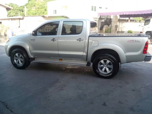 รถกระบะ TOYOTA HILUX VIGO ปี 2005 เครื่องเบนซิล 2.7 vvti auto 4 wd