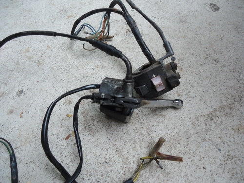 สวิตซ์แฮนด์ Honda Dream คุรุสภา