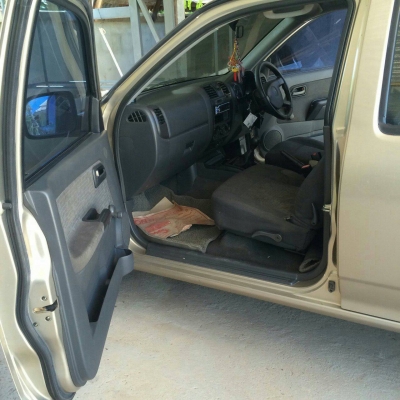 ขายกระบะ CHEV COLORADO 3.0 ปี 2005 สนใจติดต่อ 0890622855