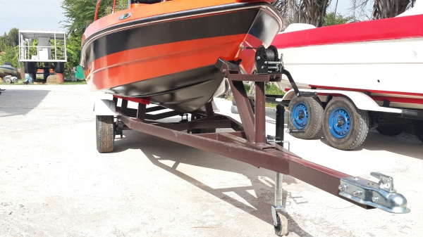 ขาย เรือไฟเบอร์ 17 ฟุต ป้อมกลาง อุปกรณ์ครบพร้อมเทเลอร์