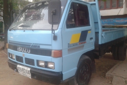 ขาย 6 ล้อ ISUZU NKR 110 แรงม้า รถห้างแท้ๆ (ดาวน์ 108000บาท ออกรถได้เลย ใช้แค่บัตร+ทะเบียนบ้าน อนุมัติเลยเร็ว2ช.ม) เครื่องแห้ง แน่นๆ (4BE1 ฝาดำ) แซสซีเยี่ยมๆ สวยจัดไม่ผุไม่ดาม พื้นกระบะปูเหล็กหนาๆแข็งแรง คอกเหล็กสูง รถวิ่งดีขับง่ายๆ ภาษีเ ขาย 6 ล้อ ISUZU NKR 110 แรงม้า รถห้างแท้ๆ (ดาวน์ 108000บาท ออกรถได้เลย ใช้แค่บัตร+ทะเบียนบ้าน อนุมัติเลยเร็ว2ช.ม) เครื่องแห้ง แน่นๆ (4BE1 ฝาดำ) แซสซีเยี่ยมๆ สวยจัดไม่ผุไม่ดาม พื้นกระบะปูเหล็กหนาๆแข็งแรง คอกเหล็กสูง รถวิ่งดีขับง่ายๆ ภาษีเ