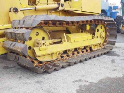 รถดันดิน D20P-6-68523 รถดันดิน D20P-6-68523