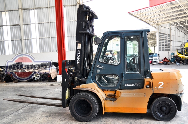 รถโฟล์ค ลิฟท์