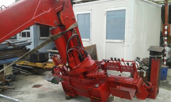 เครน ยูนิค ขนาด5ตัน 5ชัก สภาพ90\% รับประกันขาย325000บาท