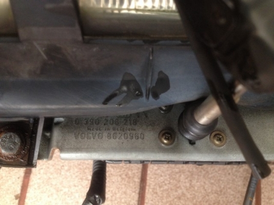 ไฟหน้า VOLVO V70 ปัดน้ำฝนหลอดไฟครบของเก่าญี่ปุ่นสภาพสวยๆใสๆคู่ละ