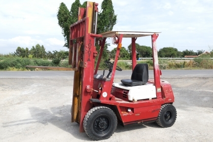 ขายด่วนรถยก TOYOTA3FG 2.0ตัน เสาสูง3เมตรเสาคู้รถนอกนำเข้ายังไม่เคยใช้งานในเมืองไทยเลยรถพร้อมใช้ขายถูกๆ