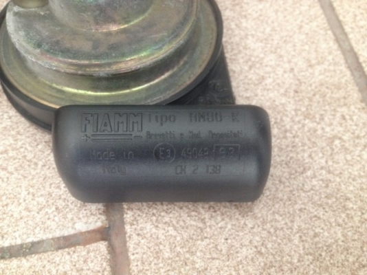 เเตร FIAMM MADE IN ITALY ตรงรุ่น VOLVO V70 สภาพสวยคู่ละ เเตร FIAMM MADE IN ITALY ตรงรุ่น VOLVO V70 สภาพสวยคู่ละ