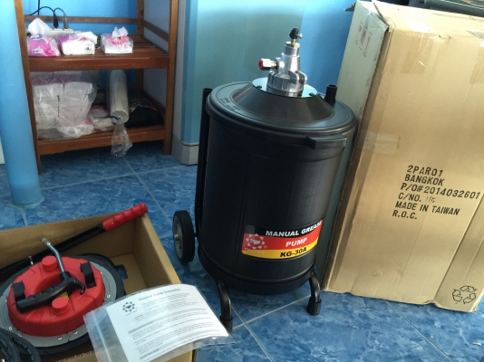 ขายถังอัดจารบีแบบมือโยก