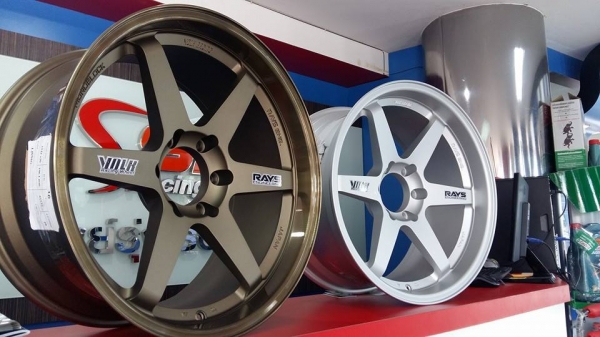 ล้อใหม่ TE37 ก้านตรงขอบ20 กว้าง10 นิ้ว 6รู139.7 วงละ 7500