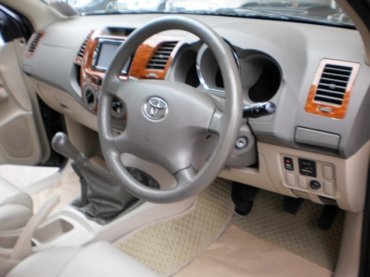 TOYOTA FORTUNER 4WD ตัวถังสวยจัด ไม่เคยชน ไม่มีน้ำท่วม TOYOTA FORTUNER 4WD ตัวถังสวยจัด ไม่เคยชน ไม่มีน้ำท่วม