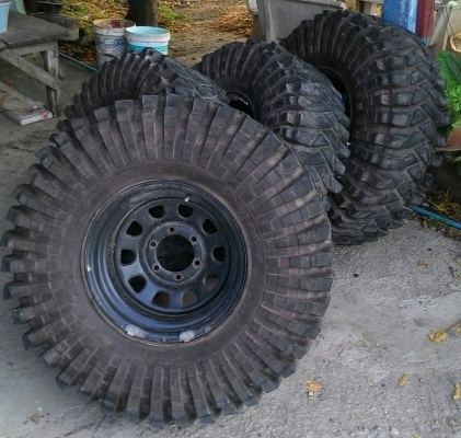 ขาย ยางMud 37 R 16 พร้อมล้อ
