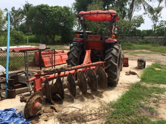 คูโบต้าL4708พร้อมใบมีดผานโรตารีอุปกรณ์3อย่างครบเลยครับ