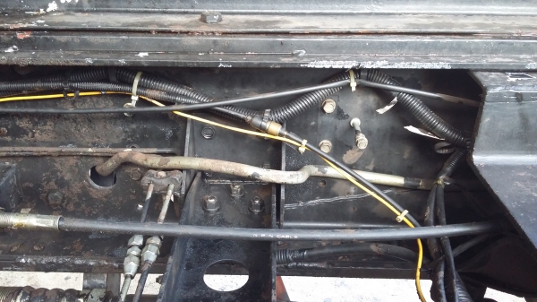 ขายรถ 10 ล้อ ดั้มสองเพลา ฮีโน่ เมก้า 220 ปี 48 ดั๊มดิน  สนใจ 0817368589