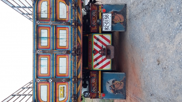 ขายรถ 10 ล้อ ดั้มสองเพลา ฮีโน่ เมก้า 220 ปี 48 ดั๊มดิน  สนใจ 0817368589