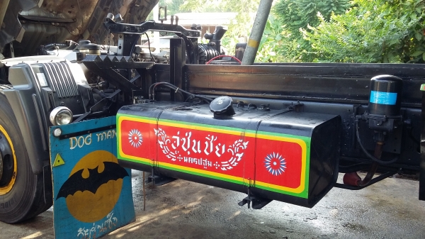 ขายรถ 10 ล้อ ดั้มสองเพลา ฮีโน่ เมก้า 220 ปี 48 ดั๊มดิน  สนใจ 0817368589