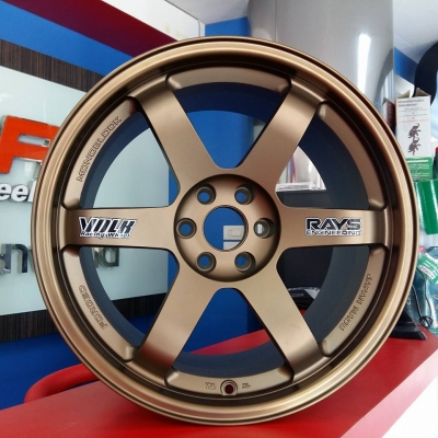 ขายล้อใหม่ TE37 ขอบ18 หน้า9.5 หลัง10.5 6รู114.3 ใส่NAVARA