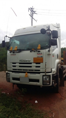 10 ล้อหัวลาก ยี่ห้อ ISUZU   ปี 2556