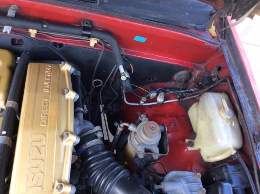 ขายรถ อีซูซุ มังกรตอนเดียว ปี96 เครื่องเดิม 2.5 เกียร์ธรรมดา ภายในสวยๆเดิมๆสะอาด เบาะหนังสวยไม่ขาด คอนโซลสวยเดิม แอร์เย็น วิทยุCD ไมล์ใช้ได้หมด ตัวถังเดิมๆซอกเดิมทั้งคัน สีซีด ห้องเครื่องเดิมๆสวยไม่มีชน ฝากระโปรงเดิม กันร้อนยังอยู่ คัสซีดี เครื่องแน่นๆ รถ