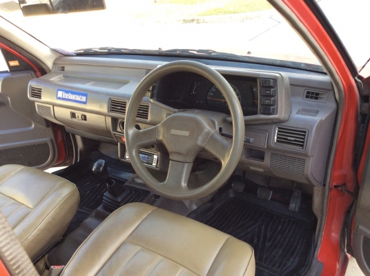 ขายรถ อีซูซุ มังกรตอนเดียว ปี96 เครื่องเดิม 2.5 เกียร์ธรรมดา ภายในสวยๆเดิมๆสะอาด เบาะหนังสวยไม่ขาด คอนโซลสวยเดิม แอร์เย็น วิทยุCD ไมล์ใช้ได้หมด ตัวถังเดิมๆซอกเดิมทั้งคัน สีซีด ห้องเครื่องเดิมๆสวยไม่มีชน ฝากระโปรงเดิม กันร้อนยังอยู่ คัสซีดี เครื่องแน่นๆ รถ