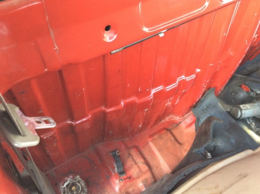 ขายรถ อีซูซุ มังกรตอนเดียว ปี96 เครื่องเดิม 2.5 เกียร์ธรรมดา ภายในสวยๆเดิมๆสะอาด เบาะหนังสวยไม่ขาด คอนโซลสวยเดิม แอร์เย็น วิทยุCD ไมล์ใช้ได้หมด ตัวถังเดิมๆซอกเดิมทั้งคัน สีซีด ห้องเครื่องเดิมๆสวยไม่มีชน ฝากระโปรงเดิม กันร้อนยังอยู่ คัสซีดี เครื่องแน่นๆ รถ