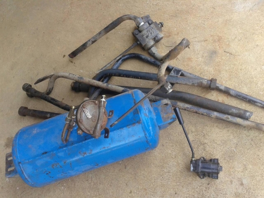 ลำโพงktk 700 ล็อคสองชั้นพร้อมแท่น