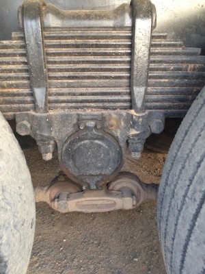 รถบรรทุก10ล้อดั๊ม    ยี่ห้อ ISUZU DECA    360 แรงม้า   ปี2553