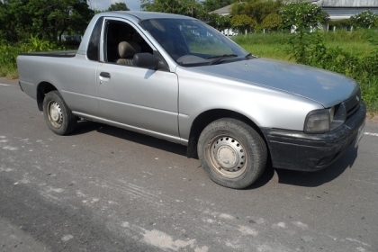 nissan  ปี94 เครื่อง 1600cc เบ็นซิล แก๊ส เกียร์ธรรมดา