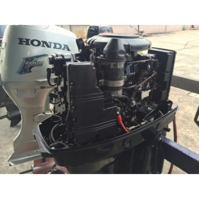 ขายเครื่องยนต์เรือเร็ว Tohatsu 70แรงม้า 2จังหวะ 3สูบ มือสองญี่ปุ่น