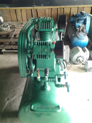 ปั๊มลม ฟูเช็ง 5 แรง พร้อมรับประกันให้ 3เดือนครับ สินค้ามาไวไปไวเข้ามาเรื่อยๆครับราคาไม่แพง 30,000 บาท เท่านั้น